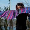 Vrolijke viscose sjaal met diverse tinten blauw, paars, roze, zeegroen - Afbeelding 6